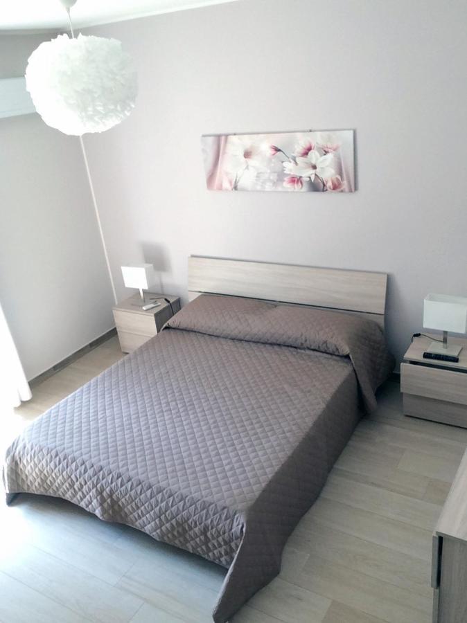 Brevi Vacanze A Brolo Kültér fotó